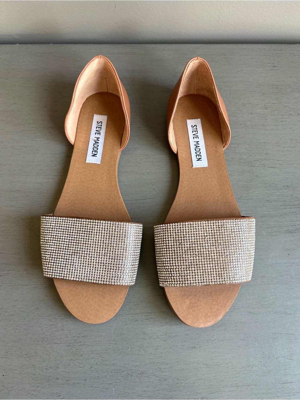 Steve Madden Sidestep Rhinestone Tan Leather Sandal Slip On Flat Women Size 8